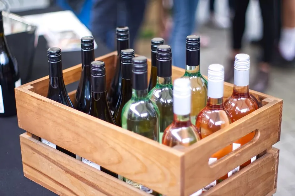 How to Plan a BYOB Picnic: Rules, Coolers, Rides